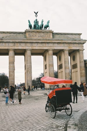 Berlin Diaries - City stroll during the winter of early 2022